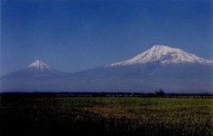 Kleiner u großer Ararat (2).jpg Kleiner u großer Ararat (2).jpg